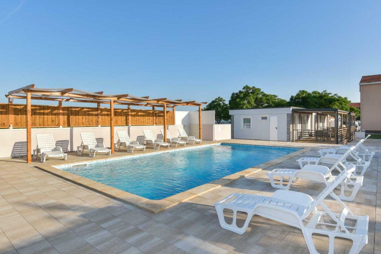 Bungalov Medanic - Private Pool Привлака Екстер'єр фото