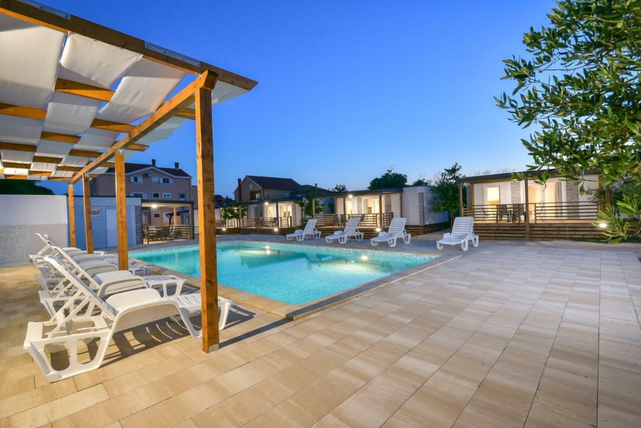Bungalov Medanic - Private Pool Привлака Екстер'єр фото